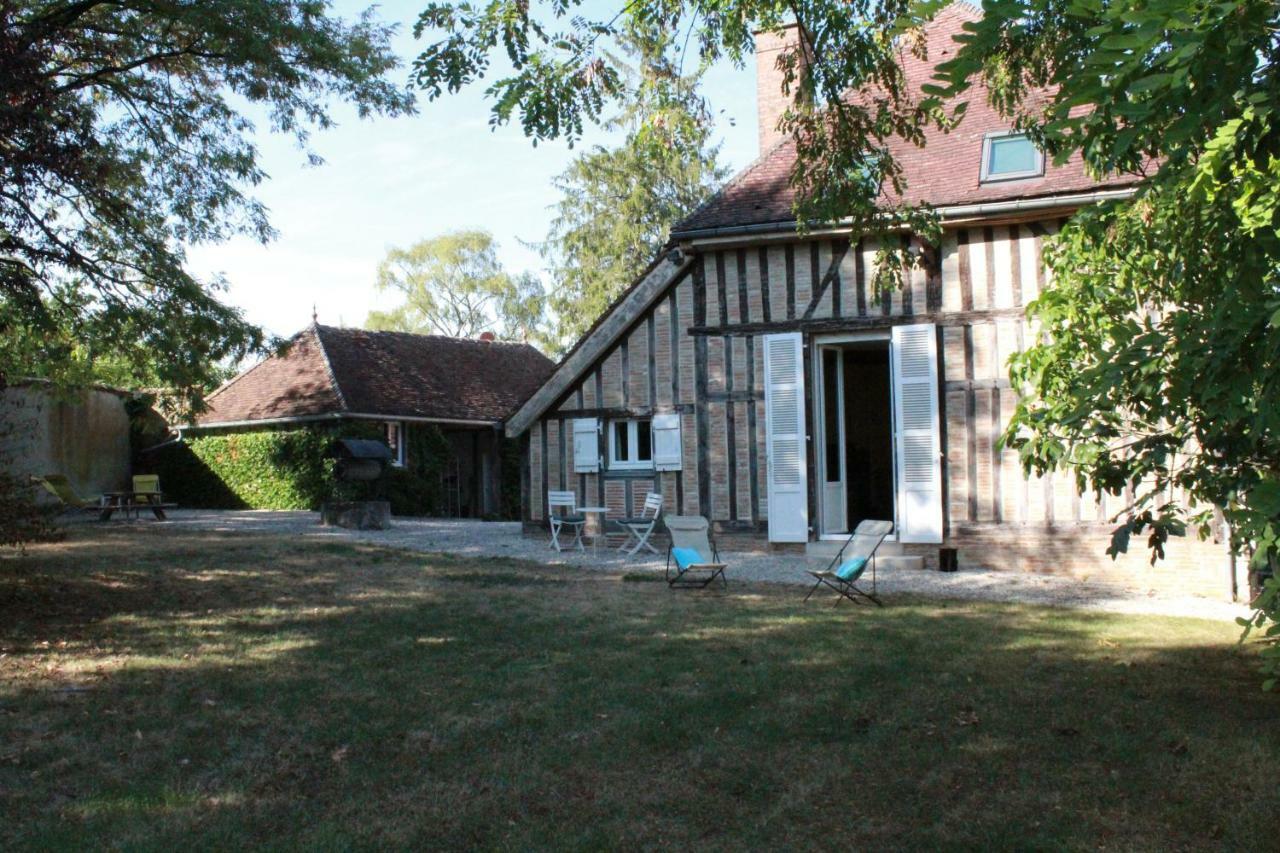 Le Gite De Saint Phal 外观 照片